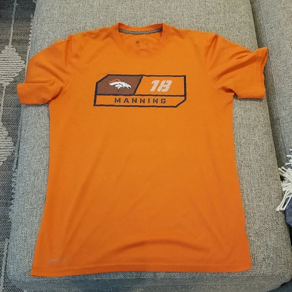 Nike Peyton Manning Broncos Tee - Picture 1 of 4